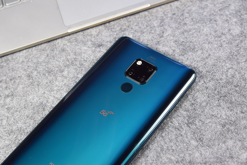 首款5g双模 7.2英寸巨屏体验如何?华为旗舰上手