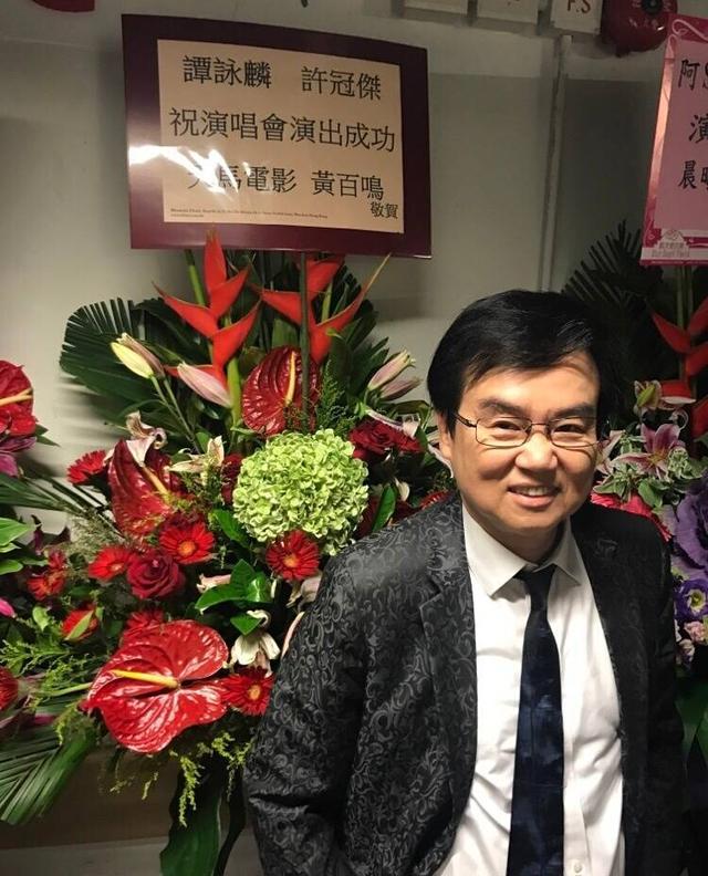 最后,飞龙又对《叶问4》的兼职黄百鸣和导演叶伟信提出了个人一点小