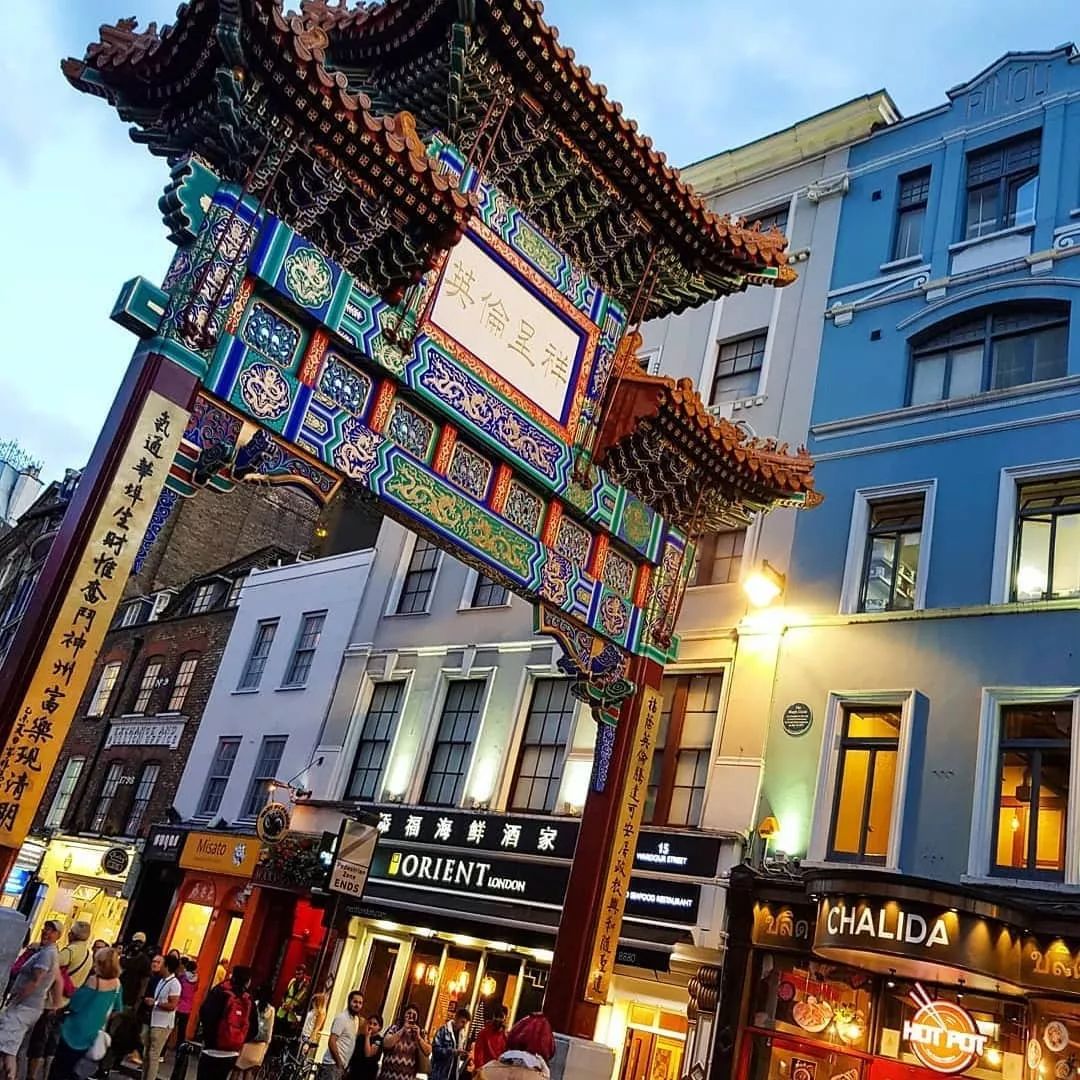 中国城爆火网红餐厅开启跑腿服务!你想吃哪一家?他们给你送上门!