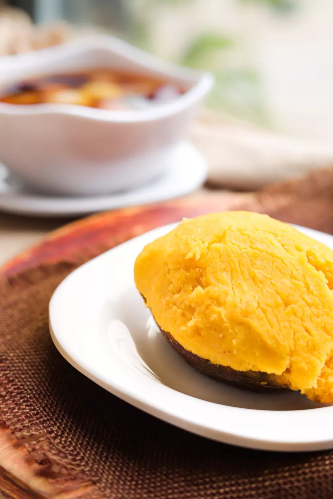 不同于别家的芝士焗番薯把芝士盖在表面壹品糖直接将芝士融进番薯中