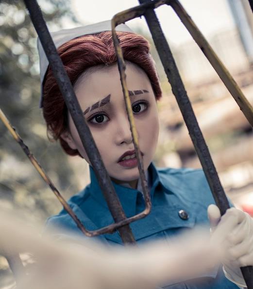 《第五人格》医生cosplay,清甜精致肤白胜雪