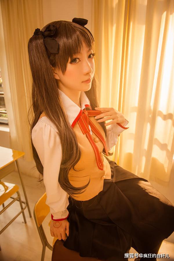 原创黑丝out了萝莉腿小姐姐cos的远坂凛果然永远经典