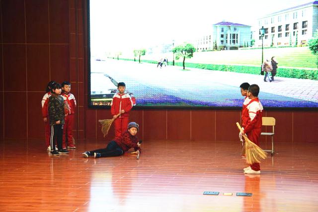 昌邑市外国语学校小学部“点亮童心 圆梦戏剧”第三届戏剧节掠影(图35)