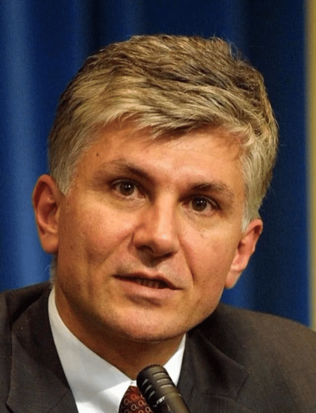 当年是谁出卖南联盟总统米洛舍维奇?他为什么要出卖?出卖者的下场如何