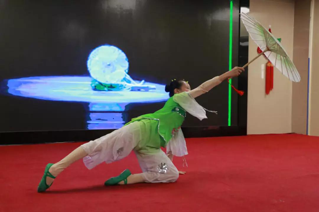 女子独舞《茉莉情怀》