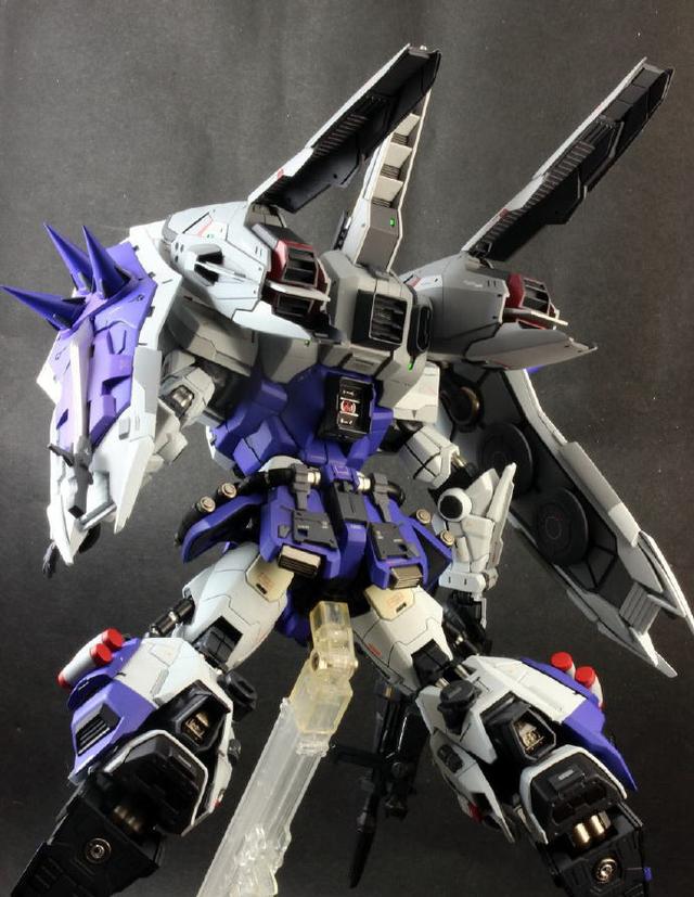 细节满满,烈焰型幻影扎古