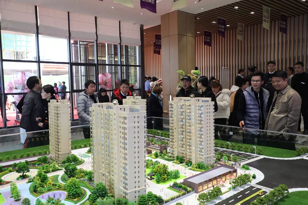 热闹非凡:萍乡有一实力楼盘营销中心盛装亮相