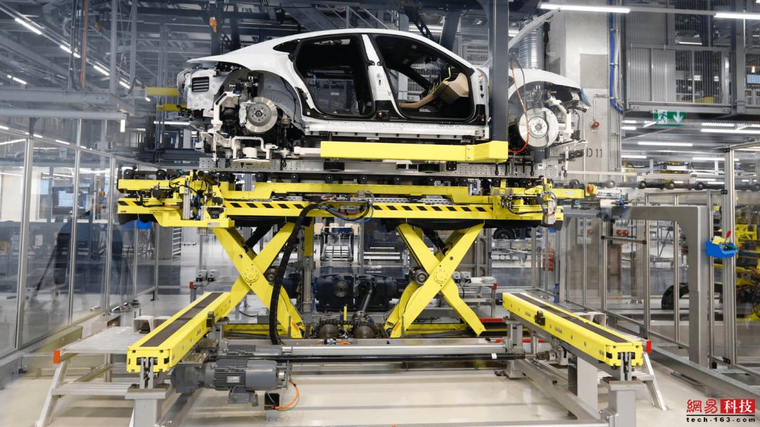图文并茂为您揭秘德国保时捷电动汽车工厂