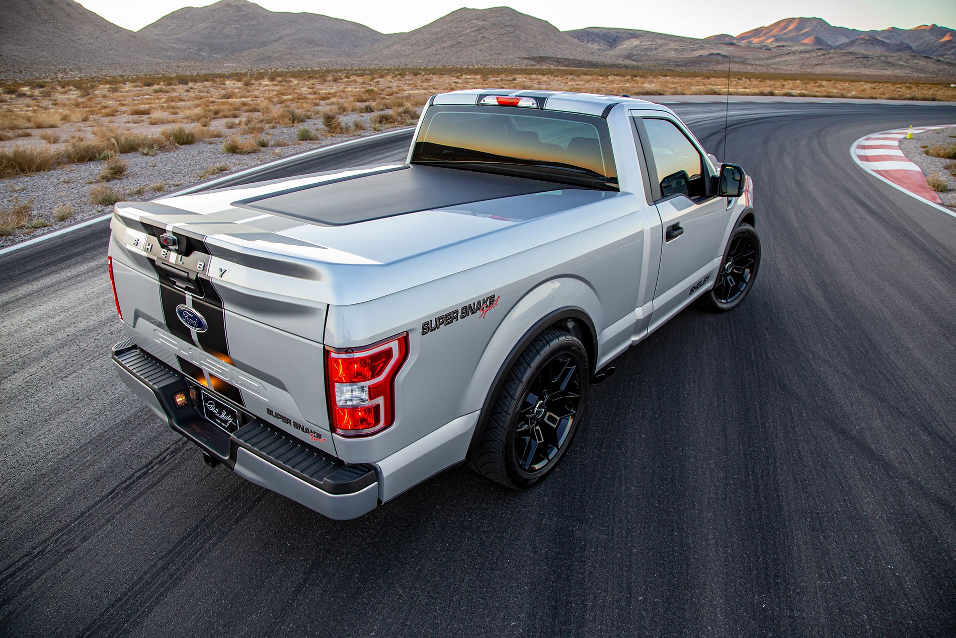 shelby推出高性能版f150皮卡凶猛坦克可达770hp