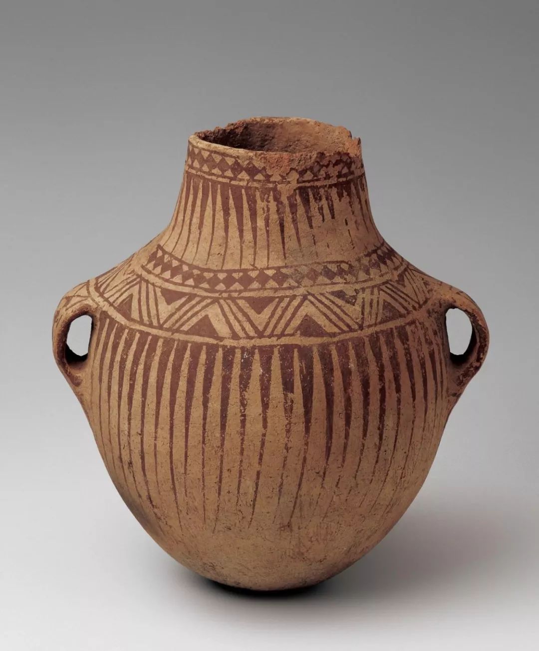 倒三角纹彩陶罐
