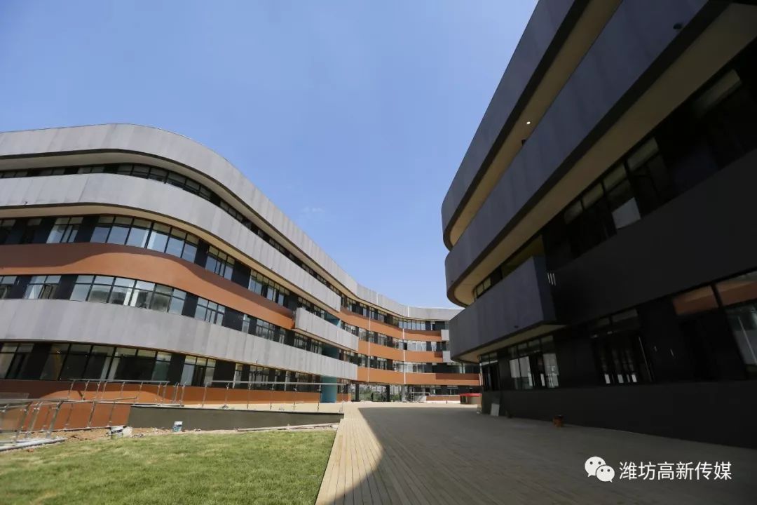 潍坊高新区未来实验学校近日,潍坊高新区未来实验学校二期项目(高中