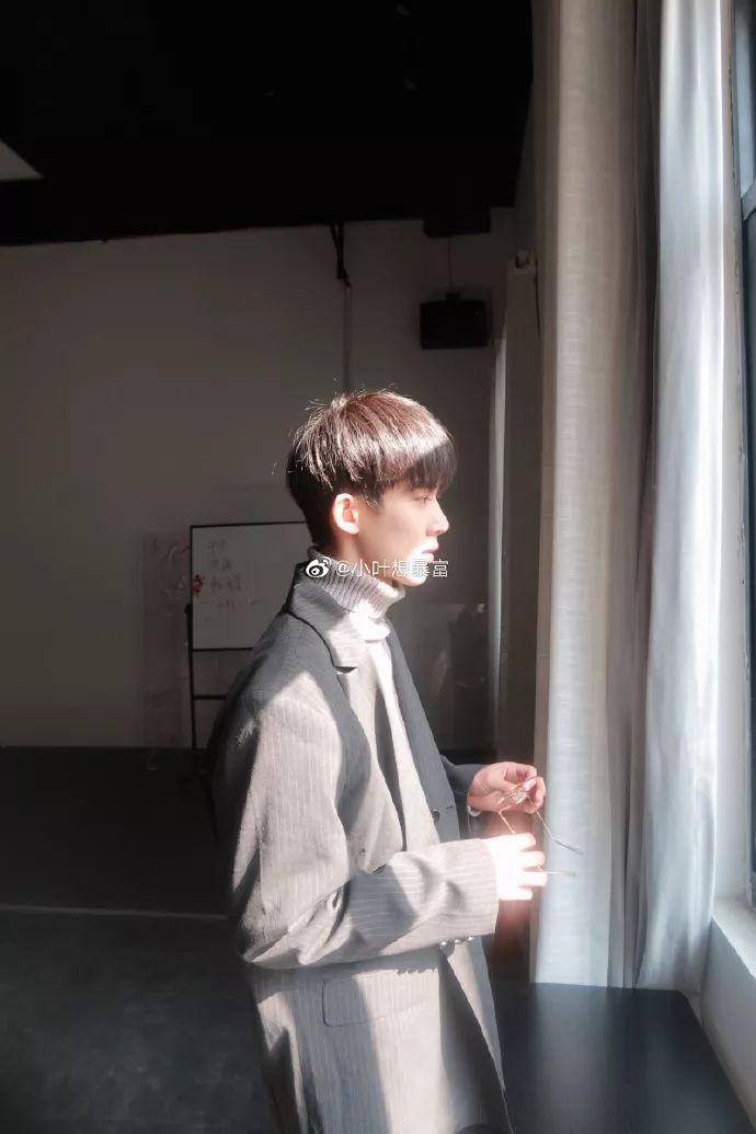 原创初恋男友脸,校园翻版肖战,修仙文男主颜,别人家学弟也太可了!