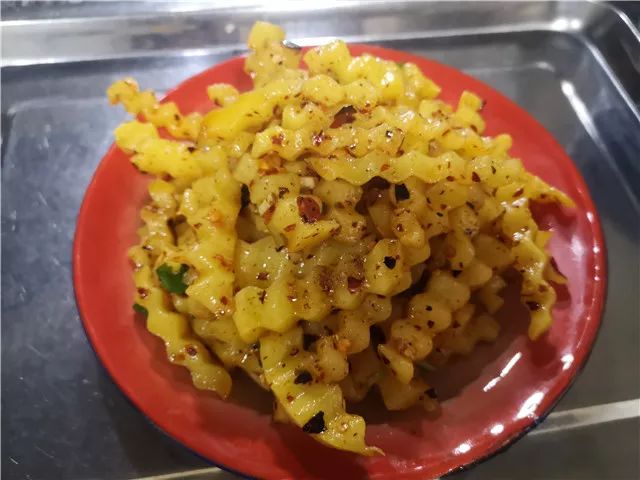 美食| 彭水小吃洋芋花,想想都流口水.