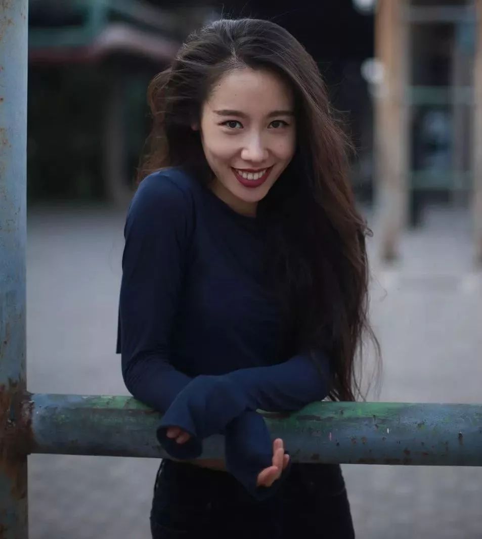 《今夜我是大富翁》《职场急诊室》等孟令彬毕业于中国戏曲学院代表作