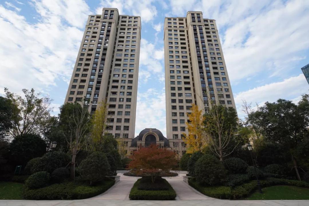 凯利海华府二期开始认筹46247㎡15房附一房一价表