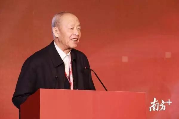 省企促会副会长周正清万顺叫车将包机义务送2000名大湾区建设者回家