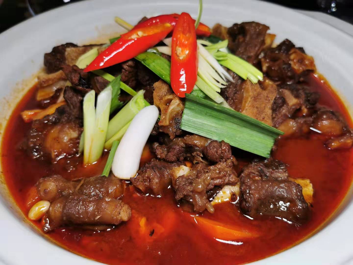 古法炆火焖牛尾