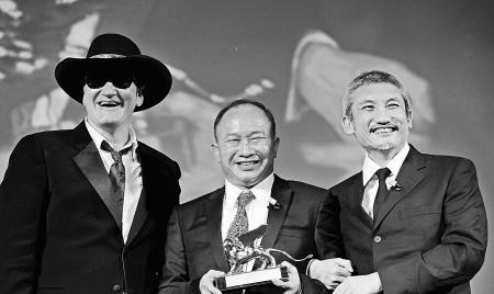 为了传承中华文化吴宇森与徐克恩怨30年终于一笑泯恩仇