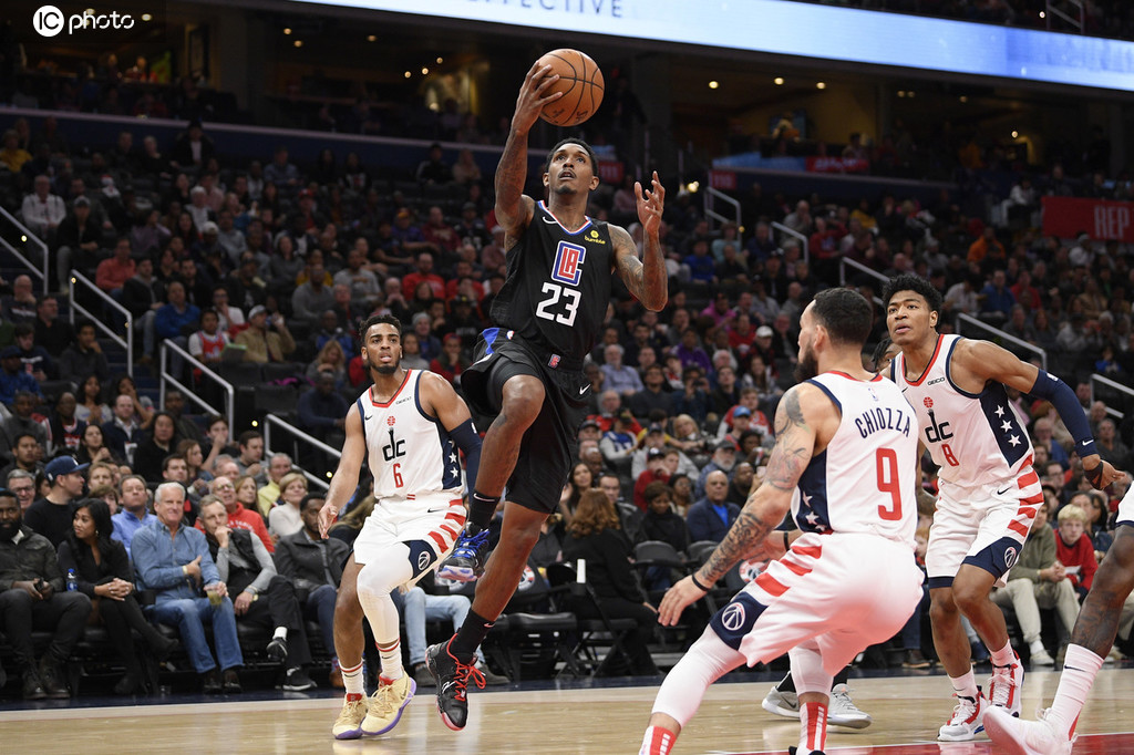 高清图:快船胜奇才 伦纳德泡椒轮番上演单臂暴扣