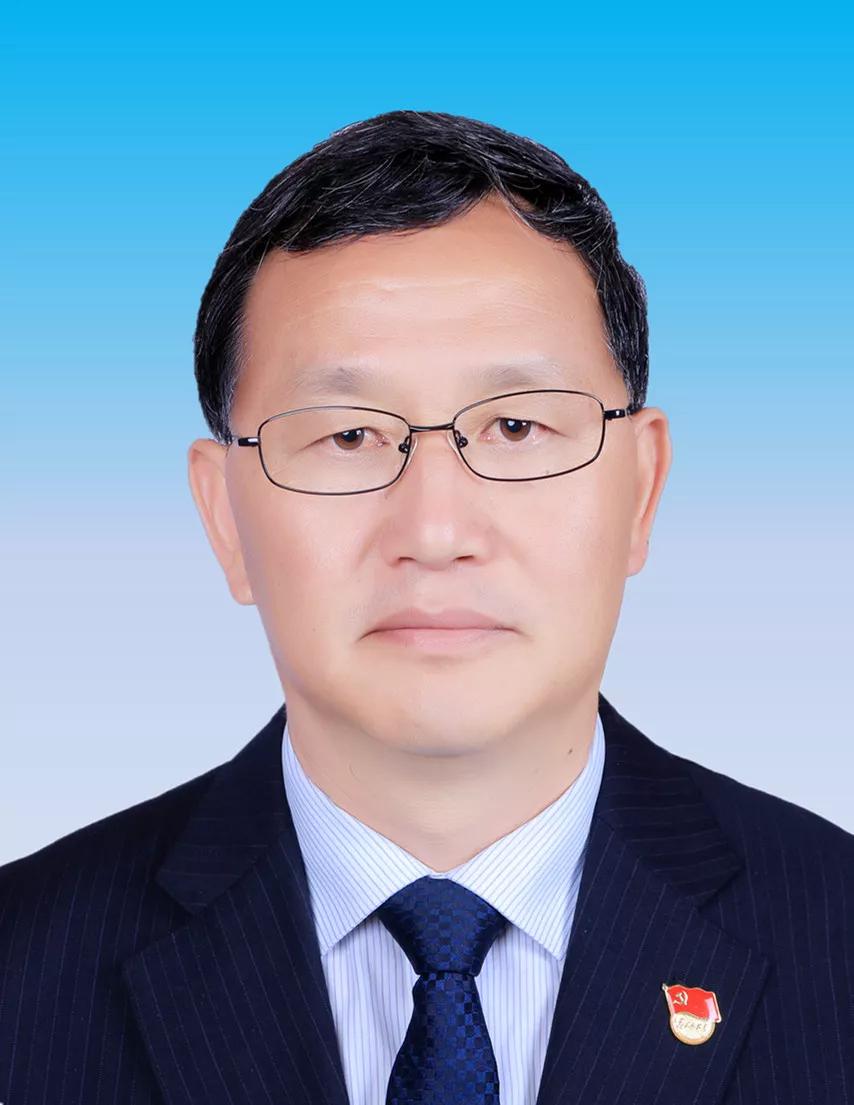 吉超贤 男,汉族,1969年11月生,大学学历,中共党员,1991年7月参加工作.