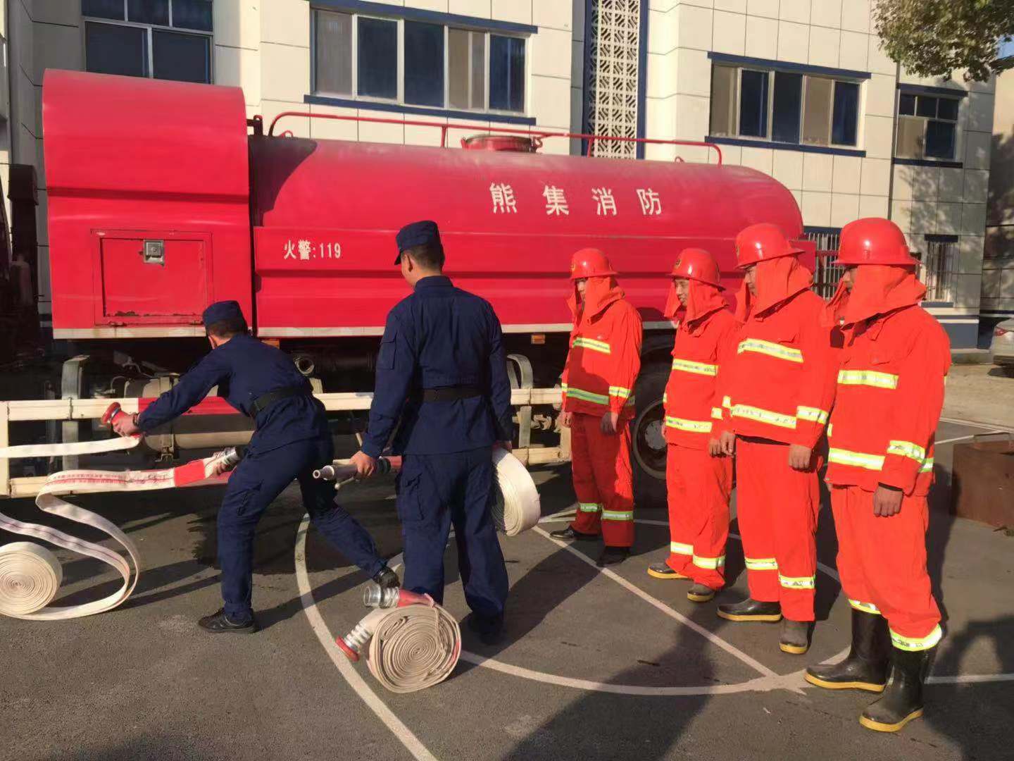 枣阳民警冬训忙筑牢消防安全防火墙