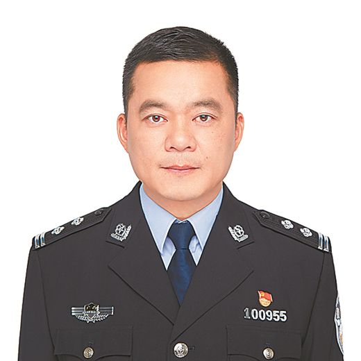 南宁民警曾浩当选全国最美基层民警