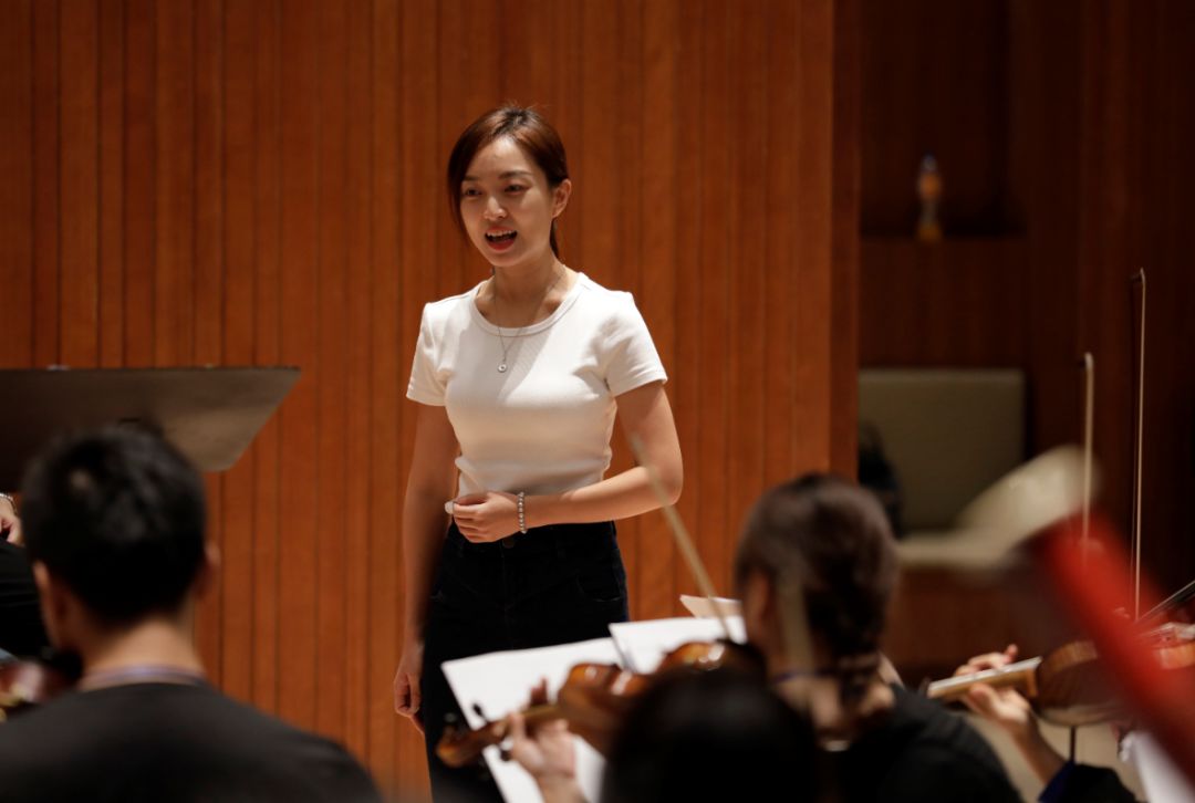 血色湘江传承红色基因青年声乐演员演绎英雄史诗