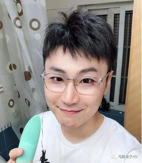 网络歌手吾恩不到35岁身患癌症发微博求助希望有专家看到