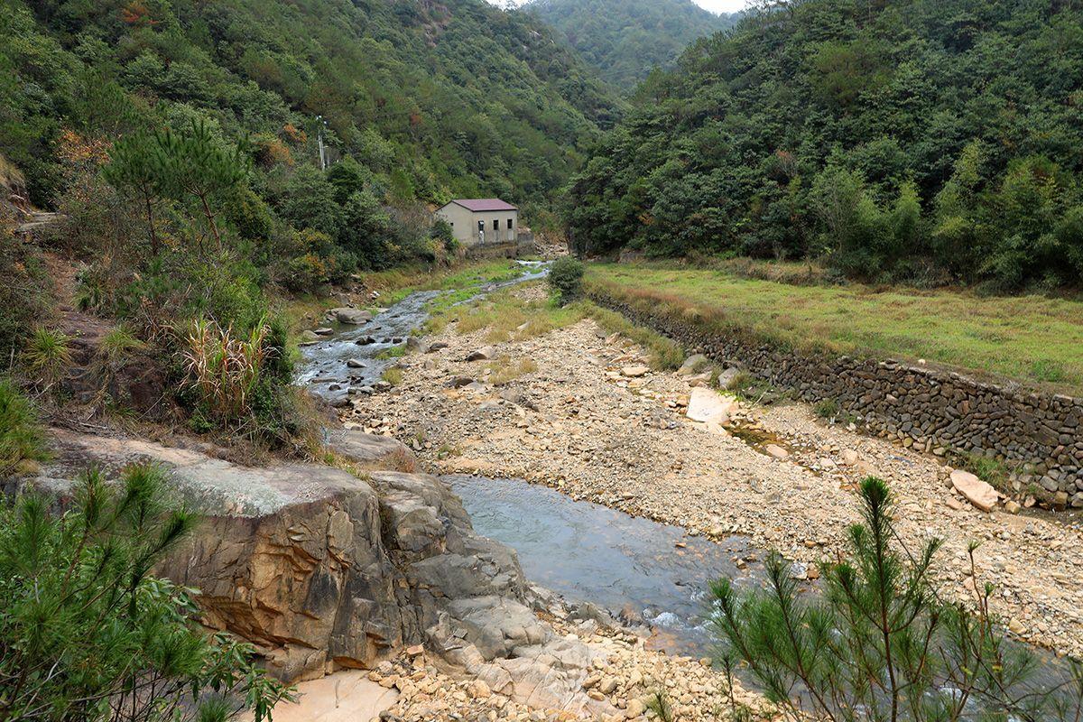 第四纪冰川遗迹,三井龙潭,遗落深山无游人_山岸