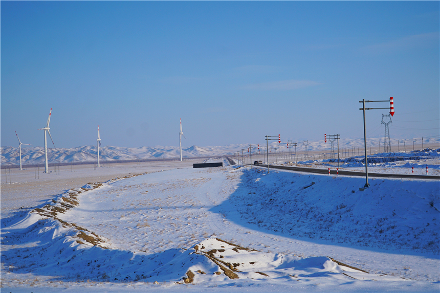 欧亚大陆距离海洋最远的地方,位于新疆,现成网红景点!_托里县