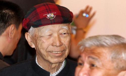 香港富豪大骂记者,"败光"家企送英国人?_李福兆