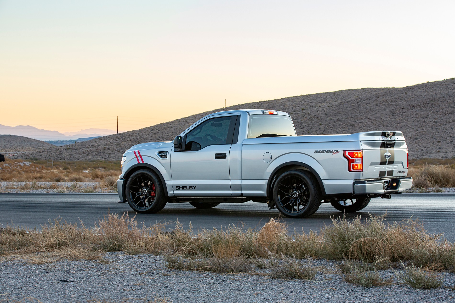 shelby推出高性能版f150皮卡凶猛坦克可达770hp