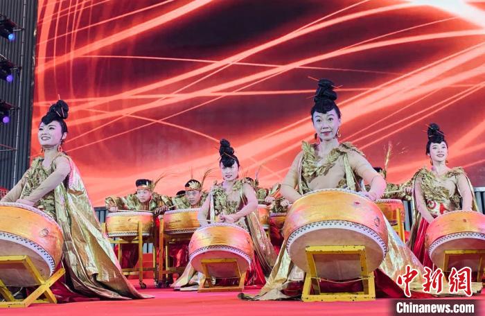 山西文博会:官员为地方文旅代言 签约2亿项目_柳林