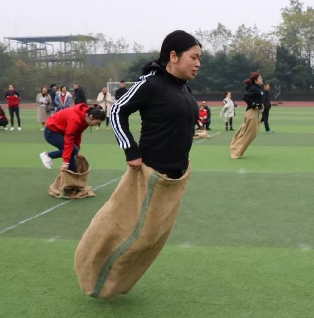 袋鼠知道吗每一次起跳都是胜利的起点每一个接力都是成功的助力不时