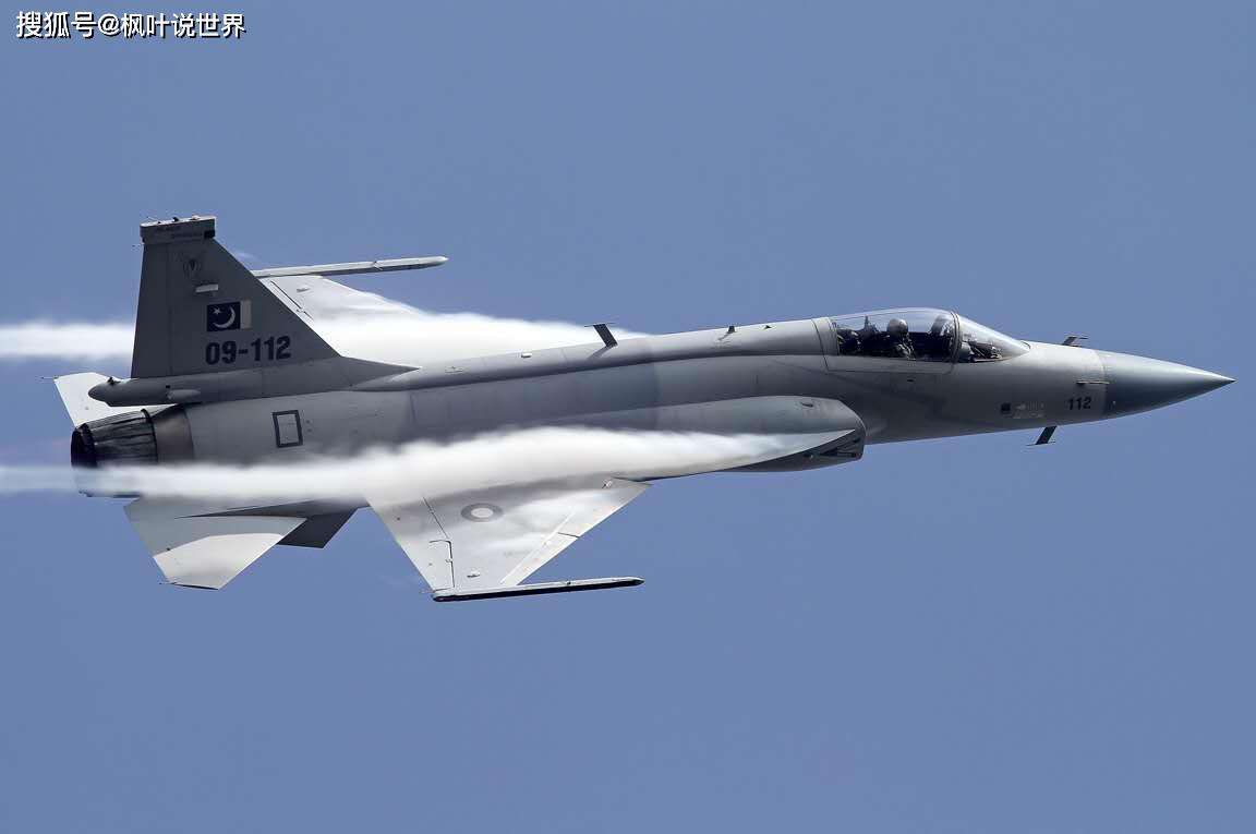 巴基斯坦jf-17战斗机