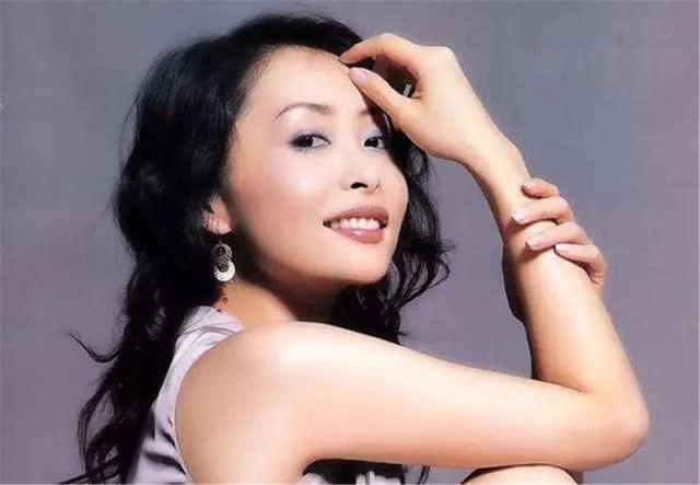 21岁出道,因出演琵琶精走红,与杨戬相恋6年结婚_汤盈盈