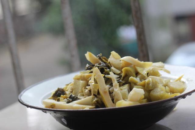 冬天我家离不开这菜,几分钟炒一盘,配饭配粥都合适,开胃吃不腻
