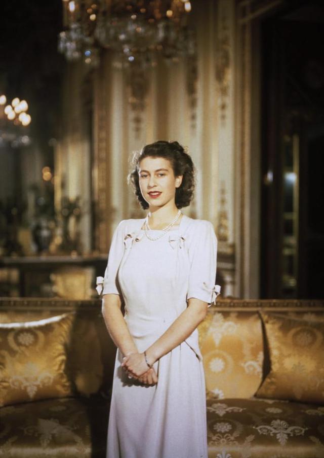 英国伊丽莎白王后图片