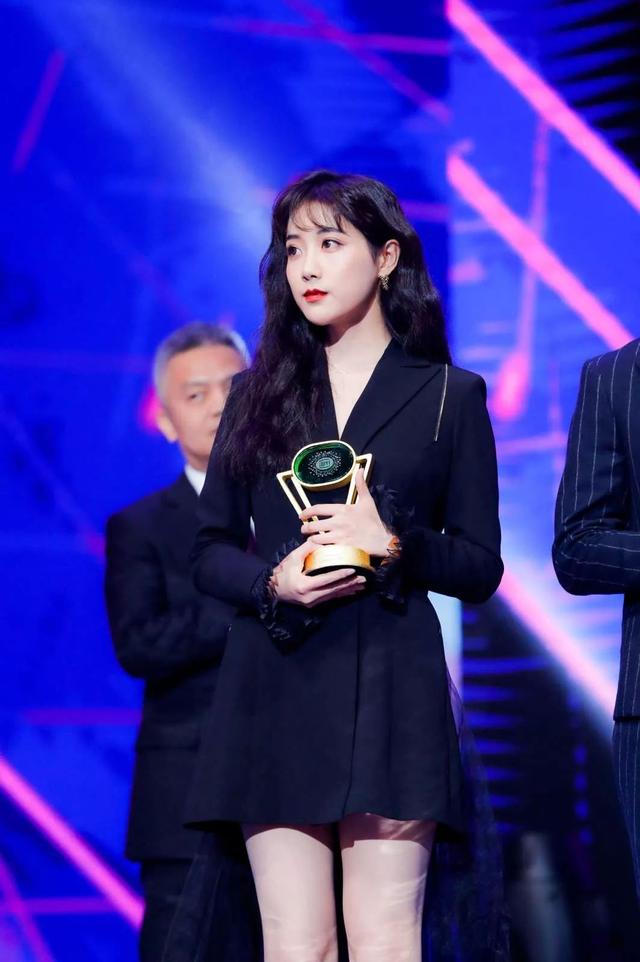 当偶像跨界演员已成红海李艺彤缘何成功