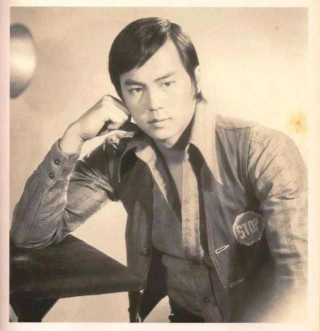 香港演员狄龙年轻照片图片