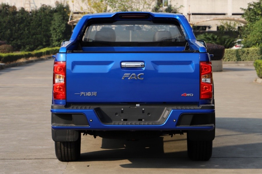 38-11.98万元!一汽凌河雷神皮卡上市