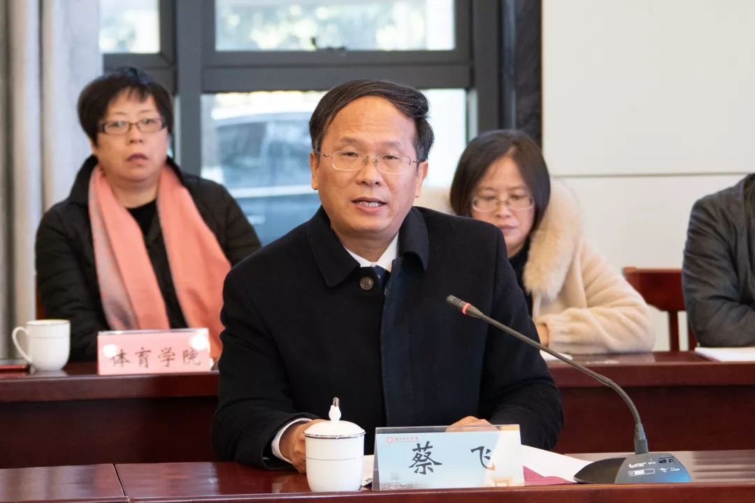 蔡飞从认证的目的,理念,机制等方面对认证工作做了说明,并表示,专家组