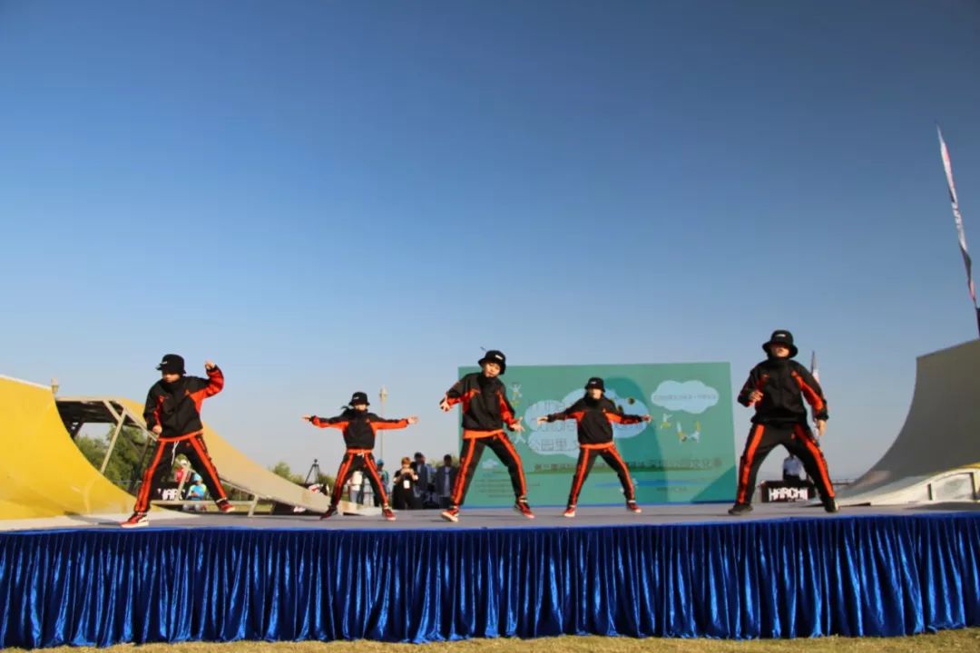 跃动舞蹈承接各公司商演主题编排