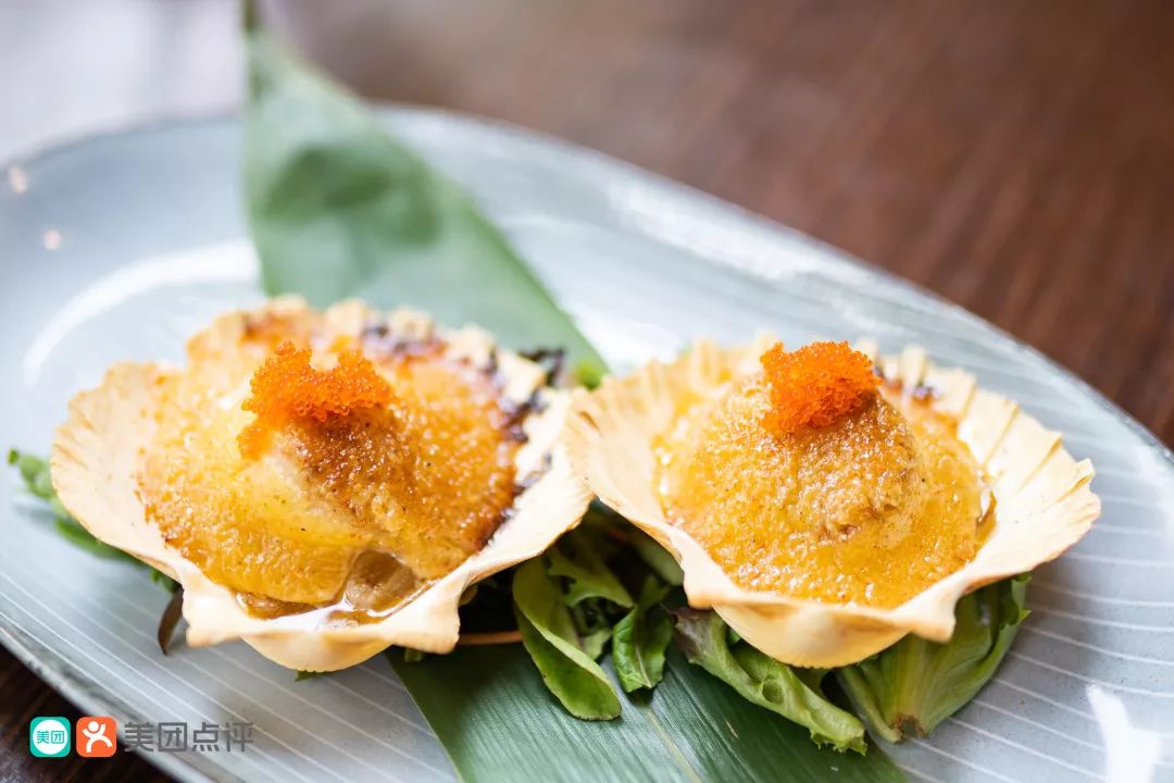 生蚝海胆免费吃佛系老板开了一家火了7年的店回头客99