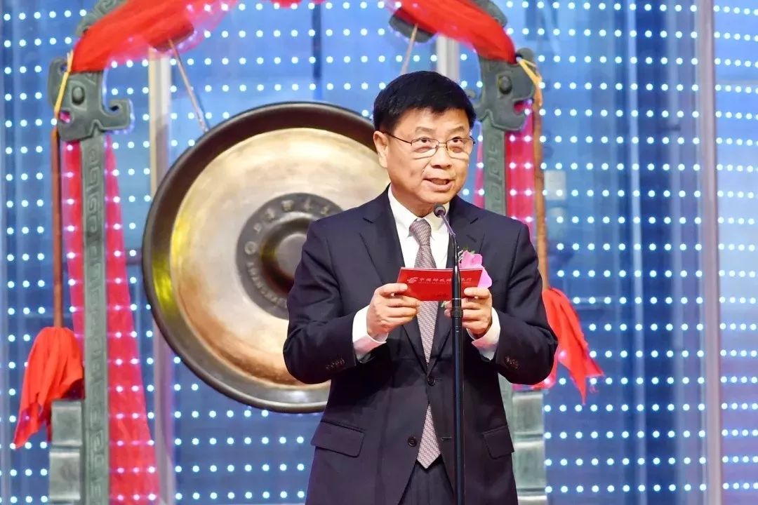 李丕征表示,邮储银行经过股改,引战,上市的持续锻造,成为中国邮政深化