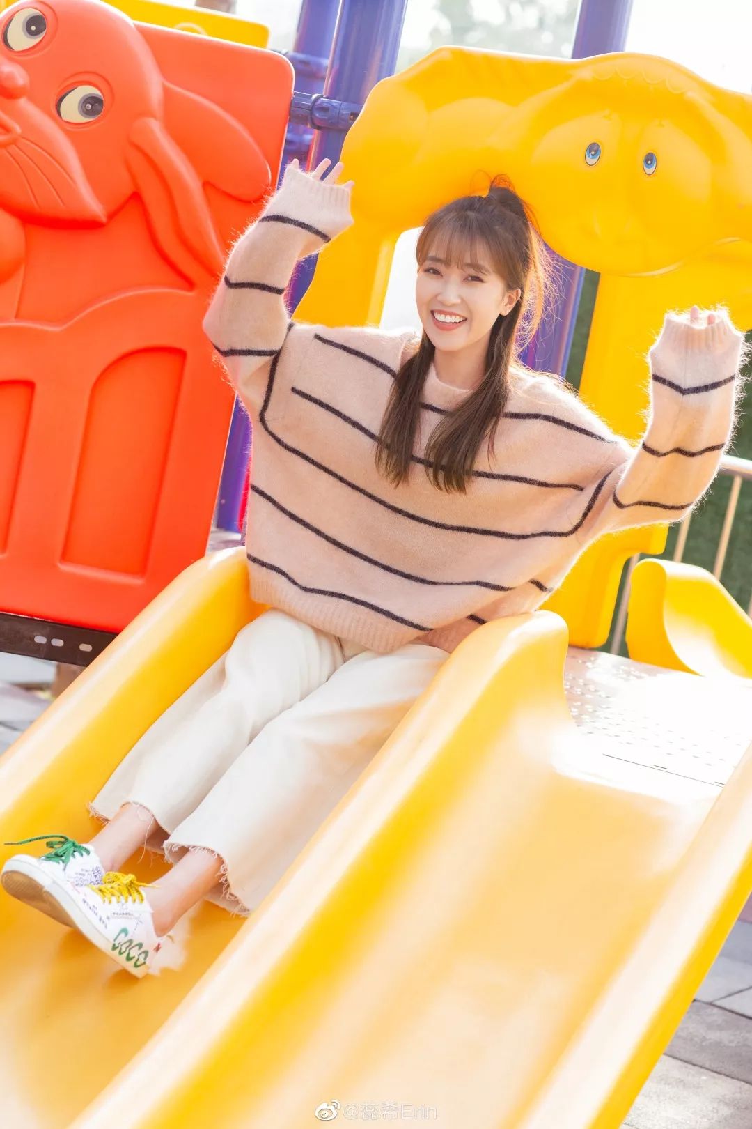 暨大治愈系女主播:央广辞职,26岁坐拥3500万粉丝_蕊希