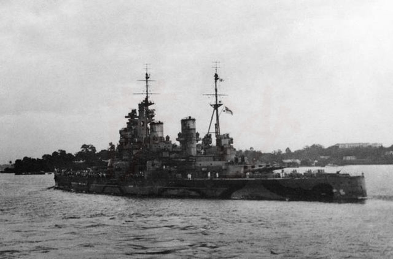 12月10日马来海战英国巨舰被战机击沉1941年大炮巨舰时代结束了