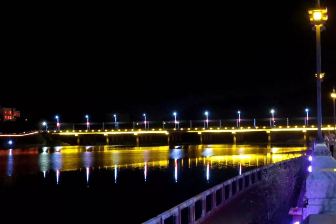 随拍:河婆的夜景.