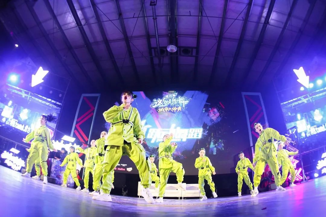 跃动舞蹈承接各公司商演主题编排