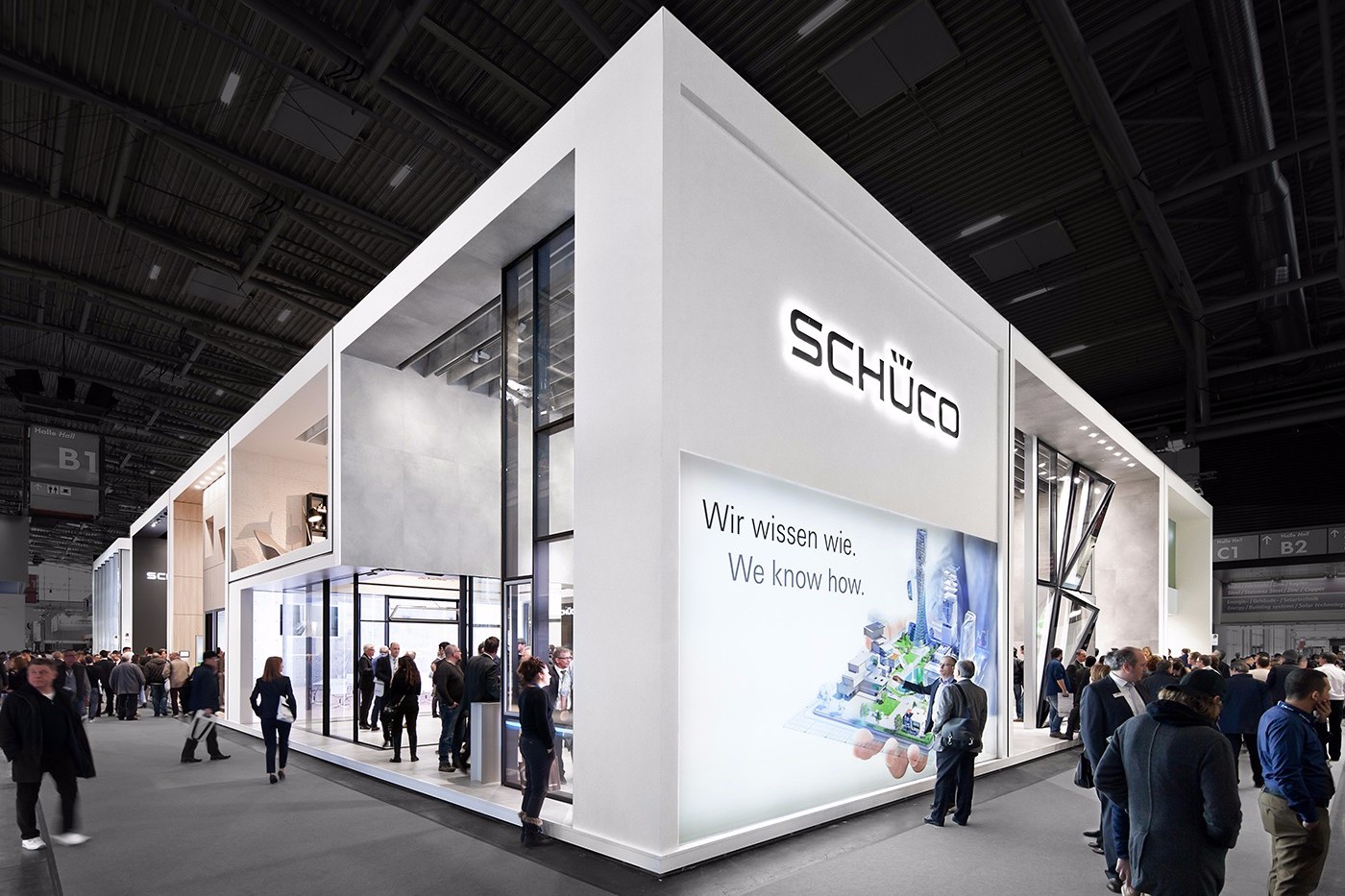 主要是展台的管理人员,展台搭建商,演职人员的工作区和洽谈接待区等